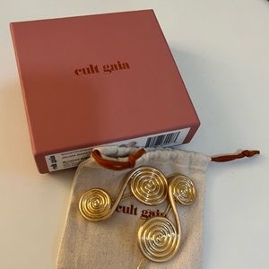 NWT Gold Cult Gaia Barrette Set